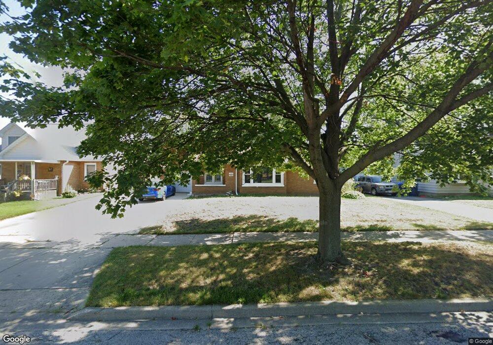 2201 Pearsall Pkwy, Waukegan, IL 60085 - photo 1