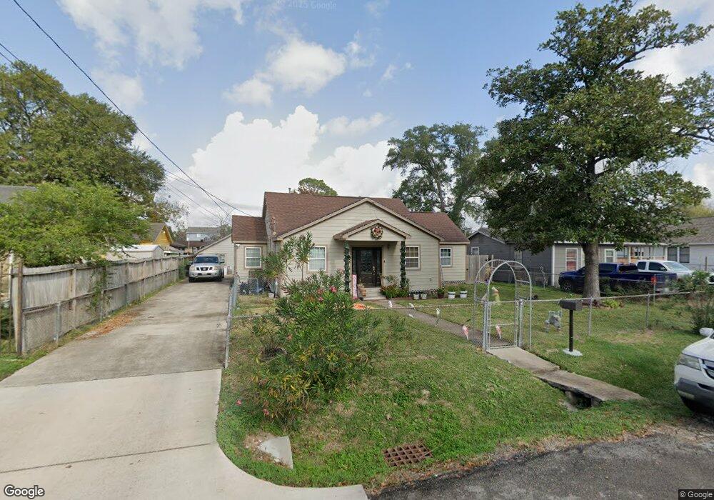 920 Woodcrest Dr, Houston, TX 77018 - photo 1