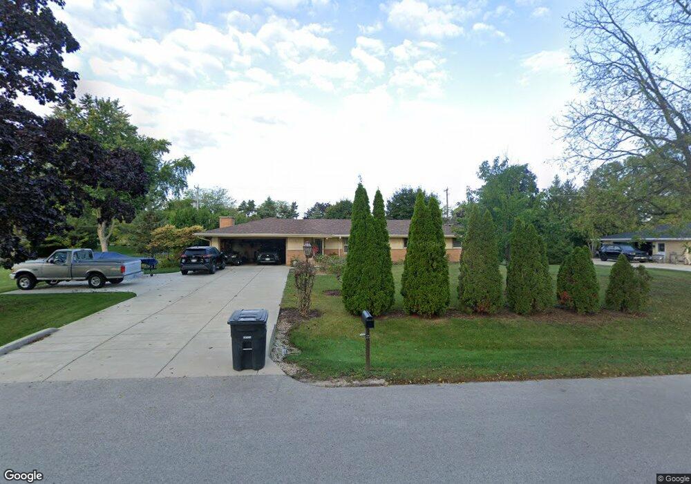 W151N7655 Wood View Dr, Menomonee Falls, WI 53051 - photo 1