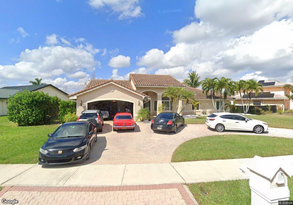 10101 SW 20th St, Davie, FL 33324 - photo 1