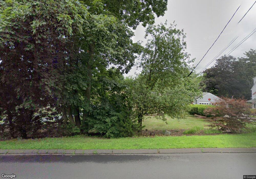 1129 Yale Ave, Wallingford, CT 06492 - photo 1