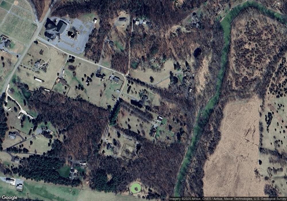 223 Douty Dr, Hedgesville, WV 25427 - photo 1