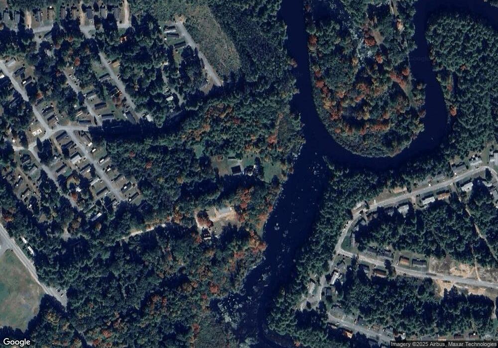 625R E River St, Orange, MA 01364 - photo 1