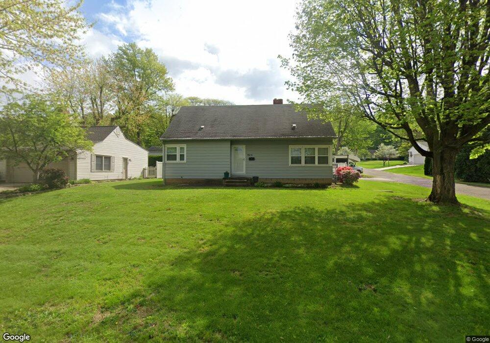 904 Fairview Blvd, Coshocton, OH 43812 - photo 1