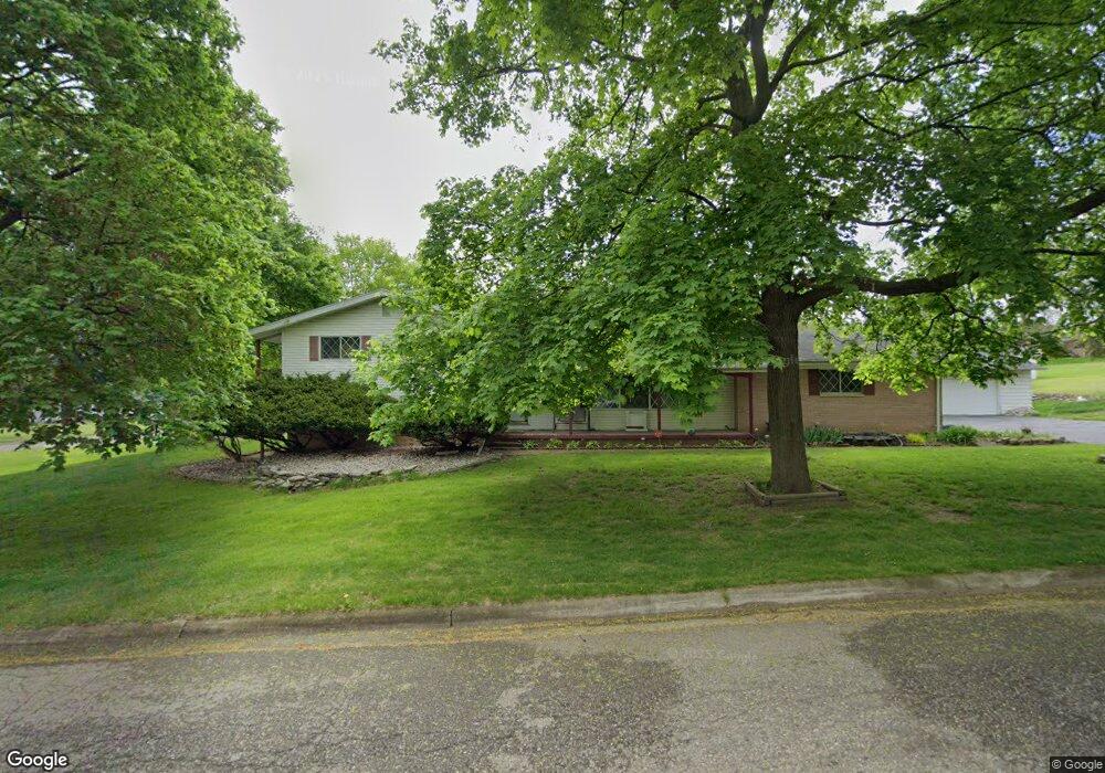 1176 Daleview Dr, Flint, MI 48532 - photo 1