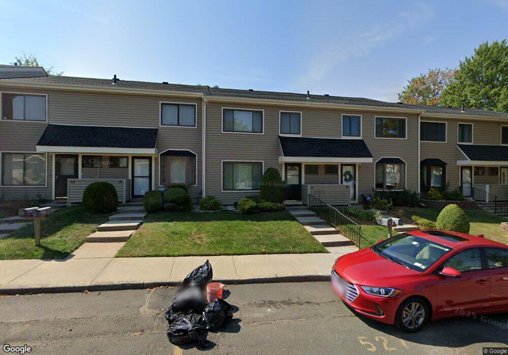 16 Arrowood Ct unit 528, Staten Island, NY 10309 - photo 1