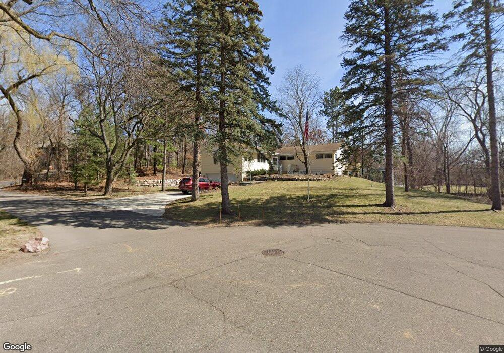 14879 Lloyds Ln, Minnetonka, MN 55345 - photo 1