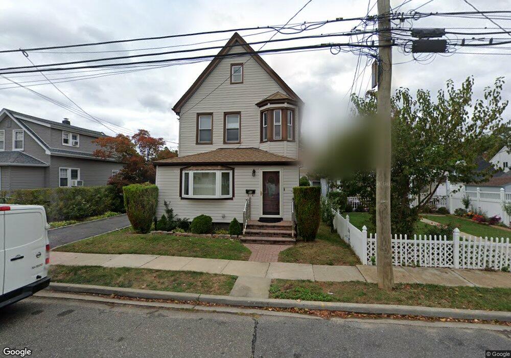 93 Bismark Ave unit 2, Valley Stream, NY 11581 - photo 1