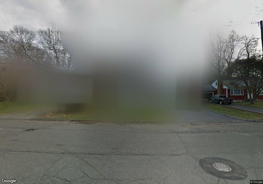 77 Meadowpark Ave N, Stamford, CT 06905 - photo 1