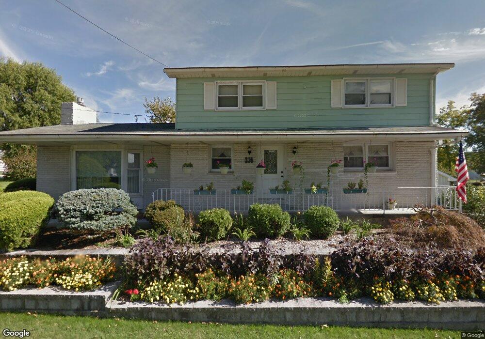 214 2nd St, Walnutport, PA 18088 - photo 1