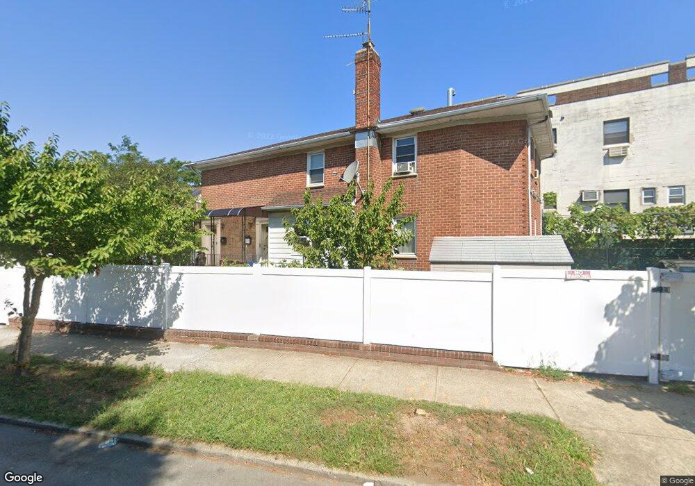 14429 71st Rd, Flushing, NY 11367 - photo 1