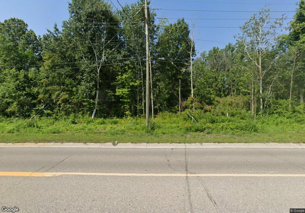 872 32nd St, Port Huron, MI 48060 - photo 1