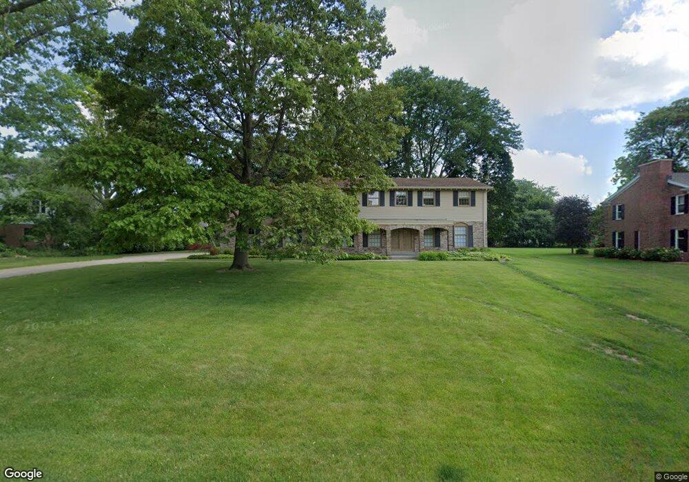 12955 Wrayburn Rd, Elm Grove, WI 53122 - photo 1