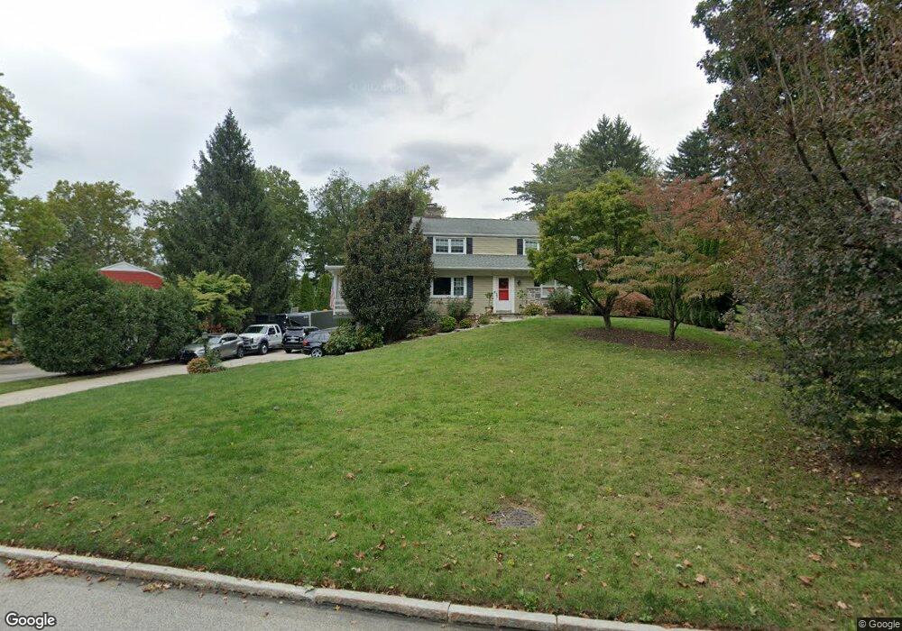 704 Woodfield Rd, Villanova, PA 19085 - photo 1