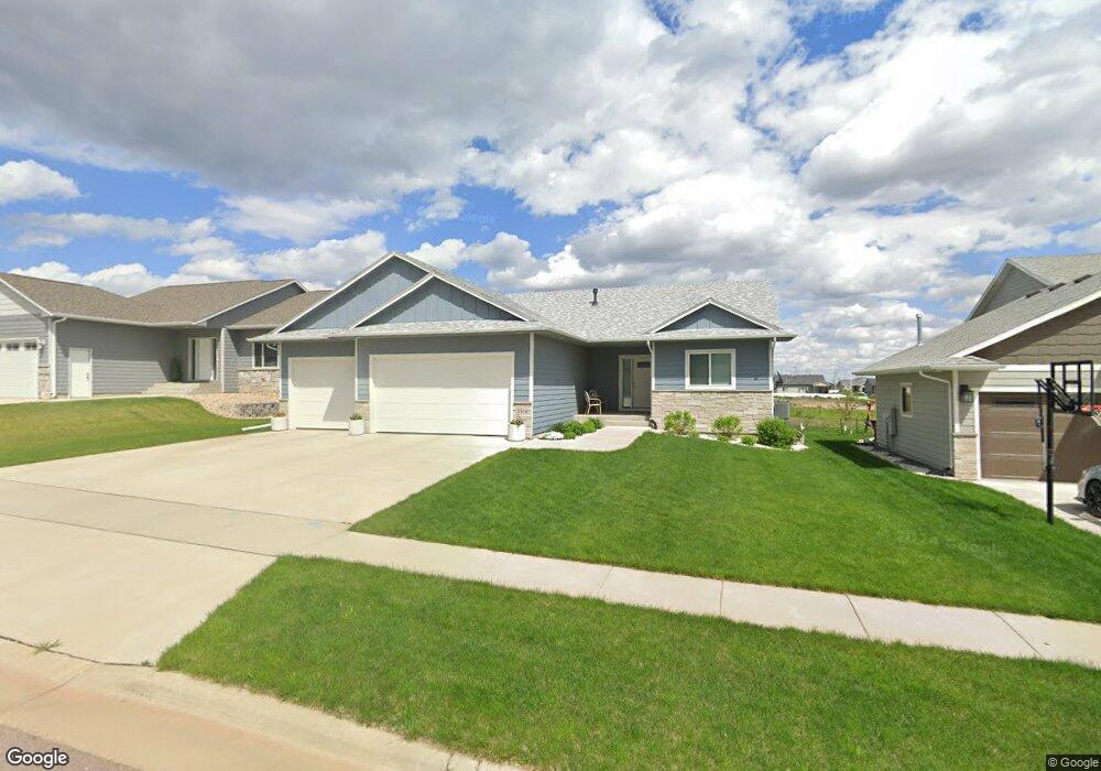 5316 S Chinook Ave, Sioux Falls, SD 57108 - photo 1