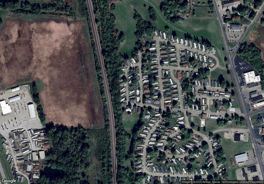 309 Mace Dr, Circleville, OH 43113 - photo 1