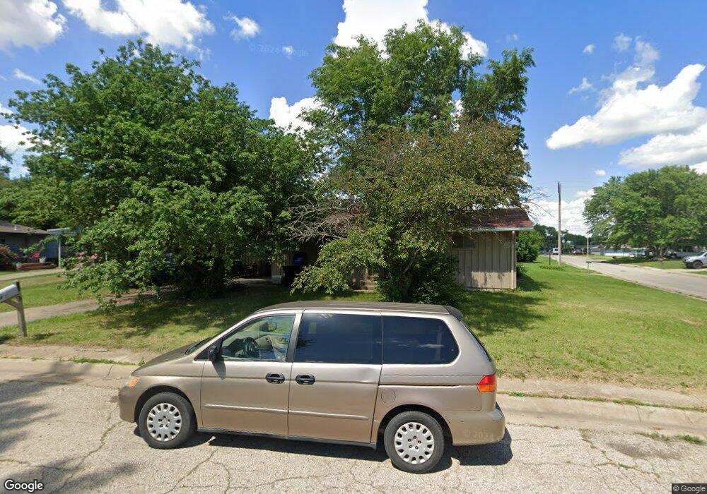 1514 SW 70th Terrace, Topeka, KS 66619 - photo 1