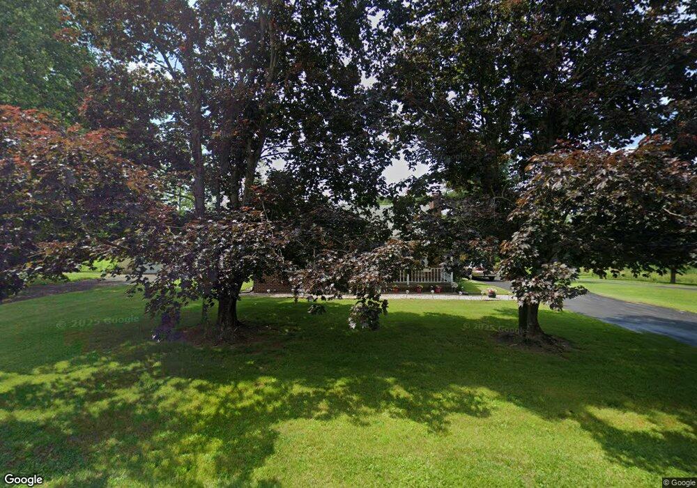 1121 Warm Spring Rd, Chambersburg, PA 17202 - photo 1