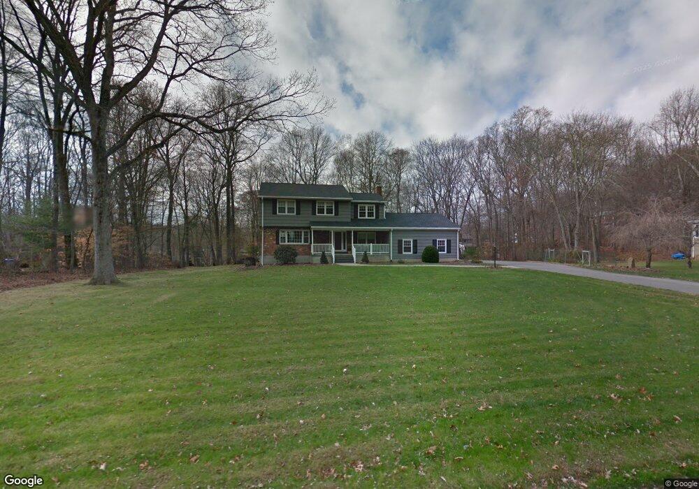 83 Stoneleigh Rd, Trumbull, CT 06611 - photo 1