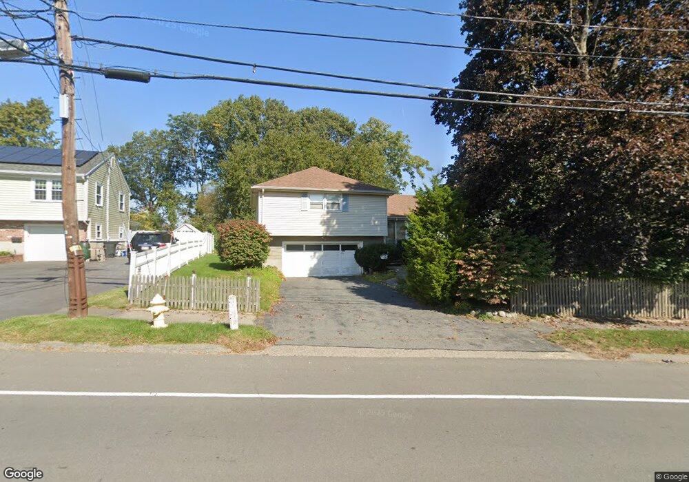 104 Hunting Rd, Needham Heights, MA 02494 - photo 1