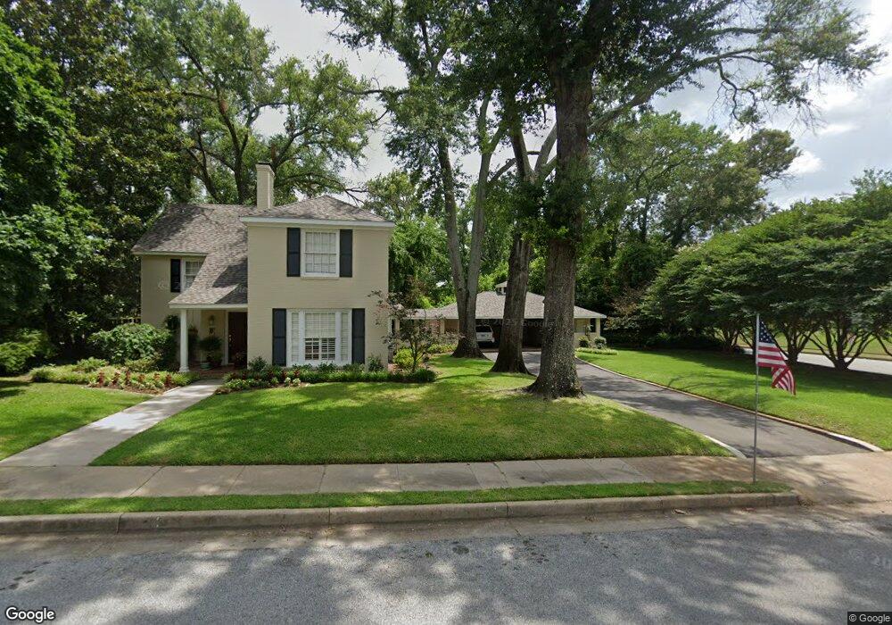 2114 Hilltop Dr, Tyler, TX 75701 - photo 1