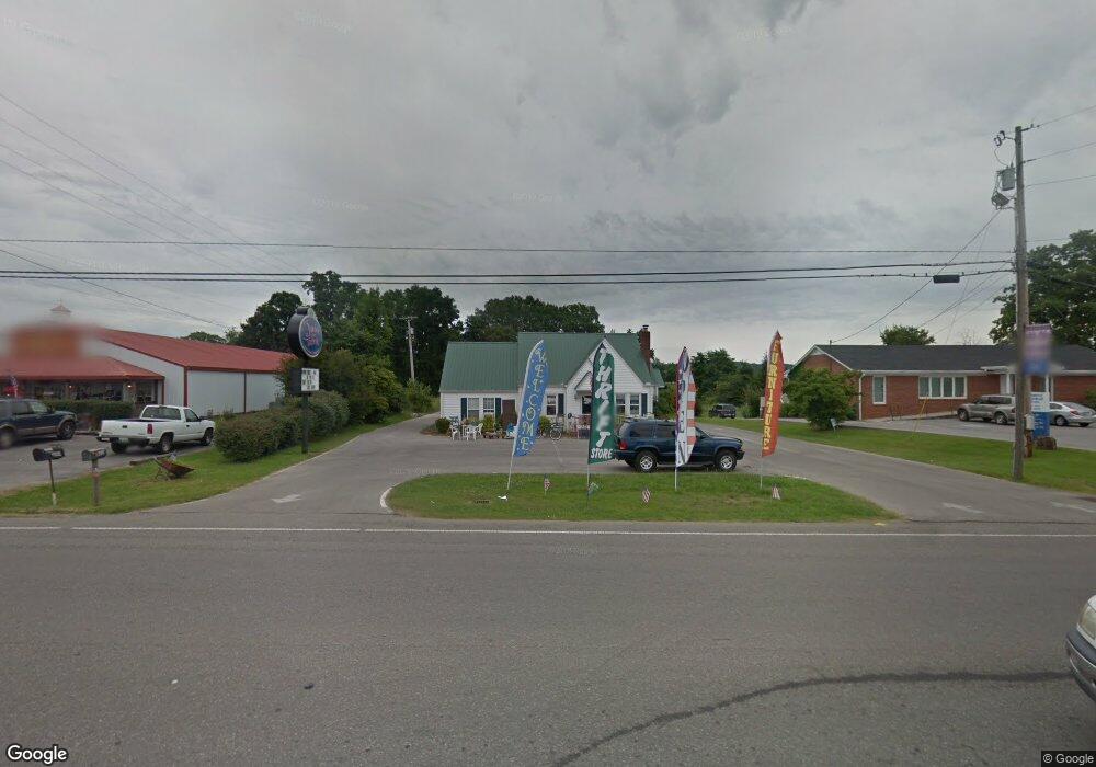 652 W Main St, Cookeville, TN 38506 - photo 1