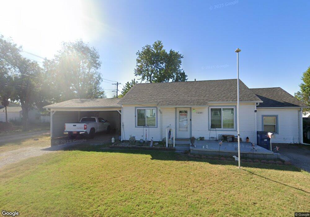 219 W Emmett St, Shawnee, OK 74804 - photo 1