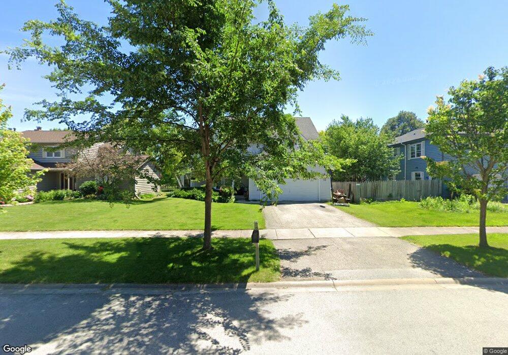 2575 Leach Dr, Naperville, IL 60564 - photo 1