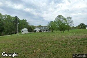 1215 Fairview Rd, Pendergrass, GA 30567