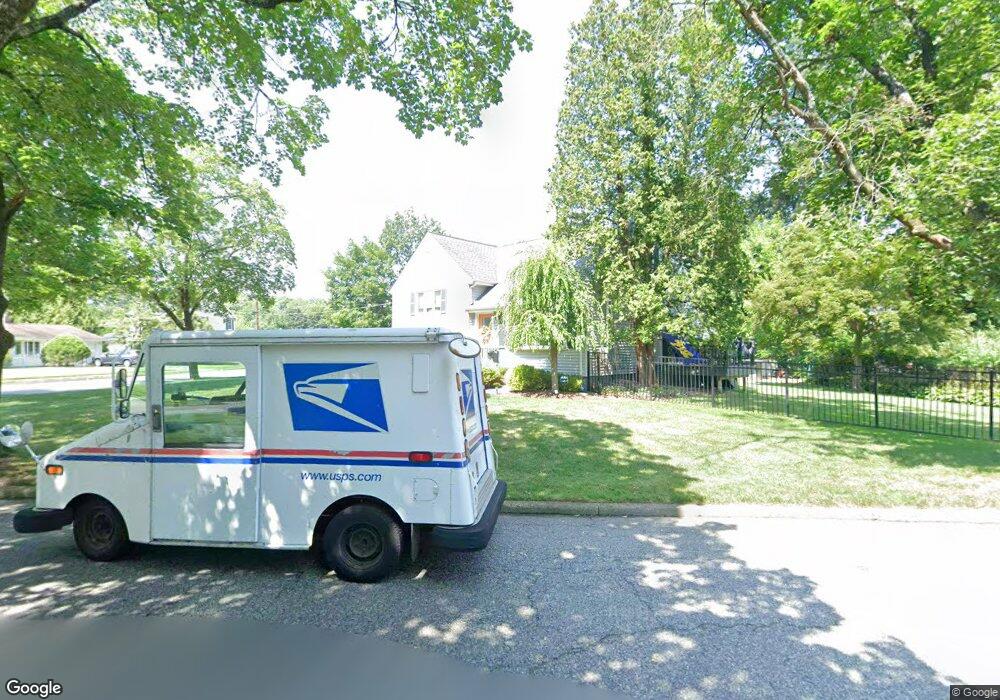 4 Pineview Dr, Waldwick, NJ 07463 - photo 1