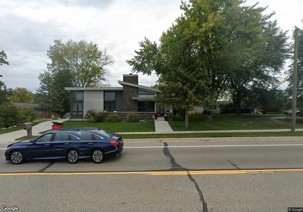 6104 W Willow Hwy, Lansing, MI 48917 - photo 1