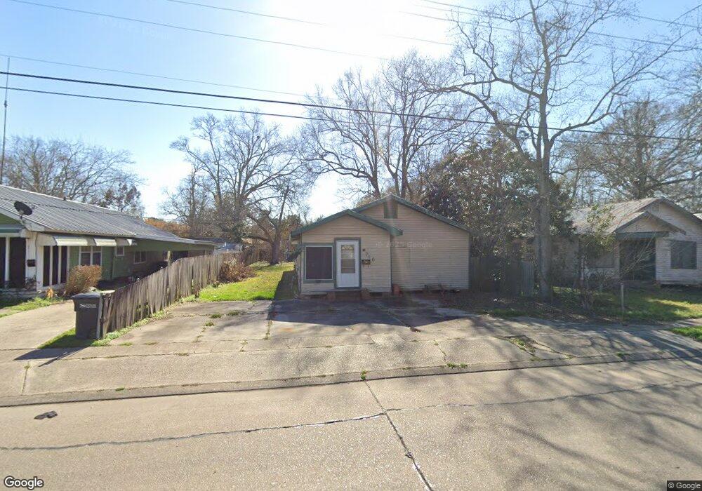 716 E Pershing St, New Iberia, LA 70560 - photo 1