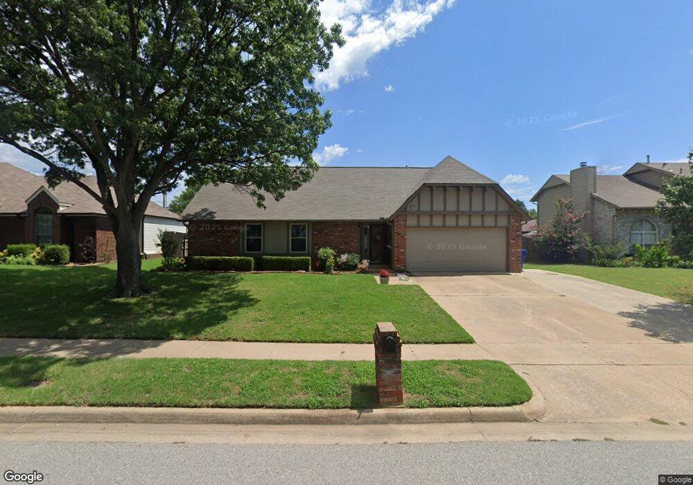 4909 S Narcissus Ave, Broken Arrow, OK 74011 - photo 1