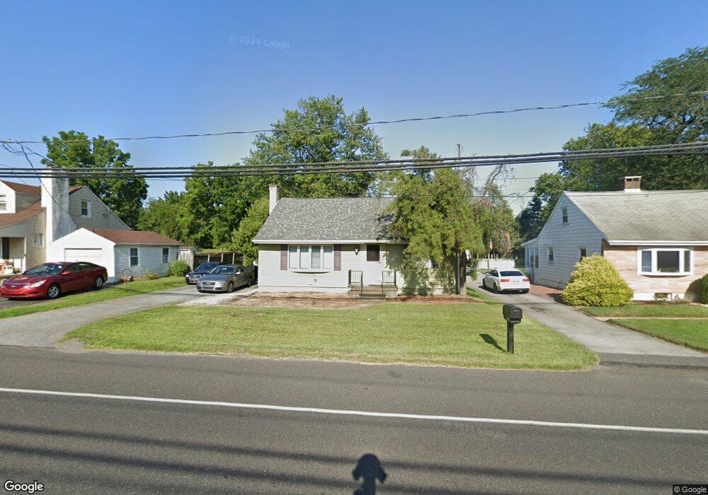 1104 Brookside Rd, Allentown, PA 18106 - photo 1