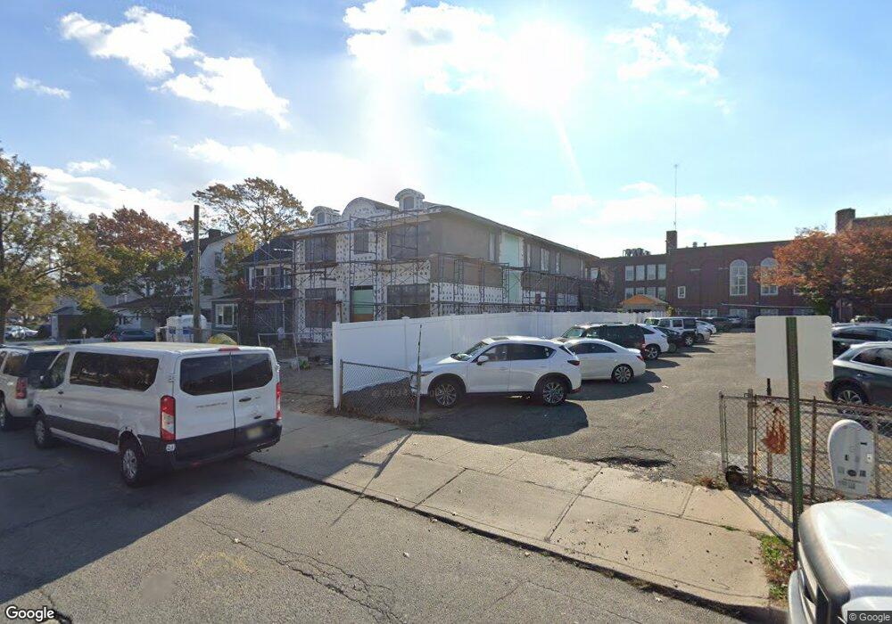 75 Grove Ave, Cedarhurst, NY 11516 - photo 1