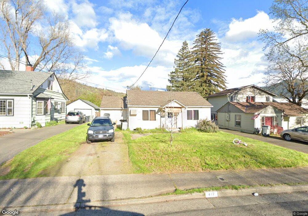 417 NE 11th St, Grants Pass, OR 97526 - photo 1