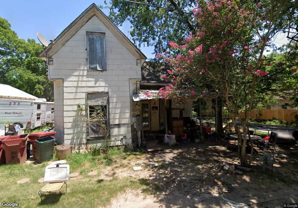 802 Evans St, Bonham, TX 75418 - photo 1