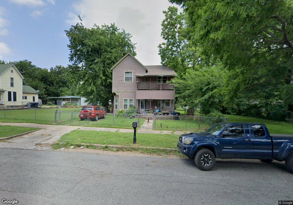 915 W Nelson St, Denison, TX 75020 - photo 1