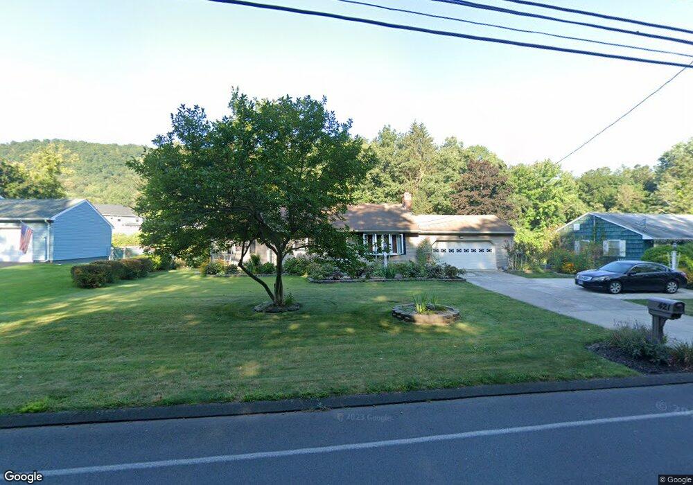 421 Mountain Rd, Cheshire, CT 06410 - photo 1