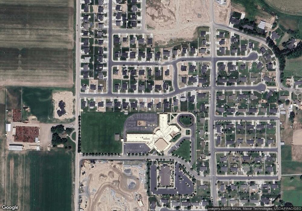 676 W 300 N, Smithfield, UT 84335 - photo 1