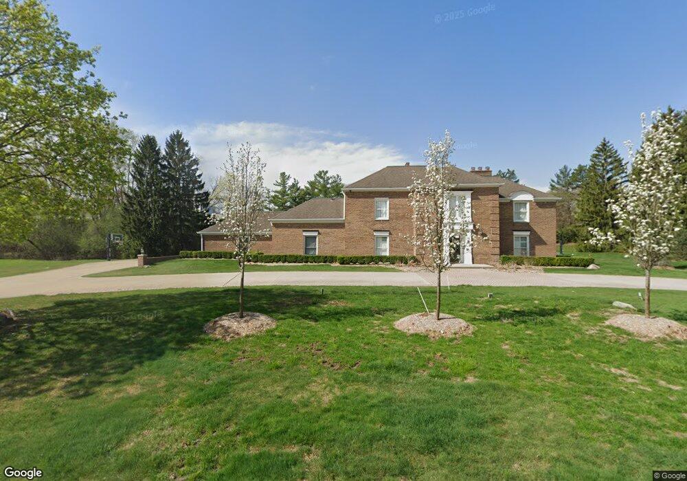 204 Charing Cross Ct, Bloomfield Hills, MI 48304 - photo 1