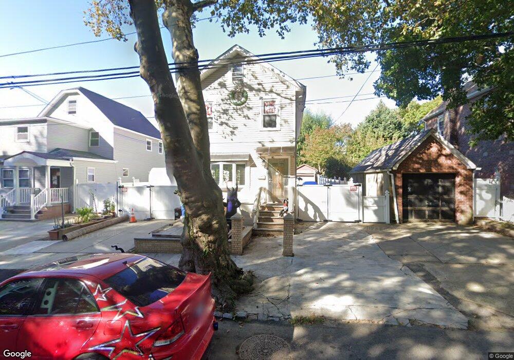 4570 164th St, Flushing, NY 11358 - photo 1