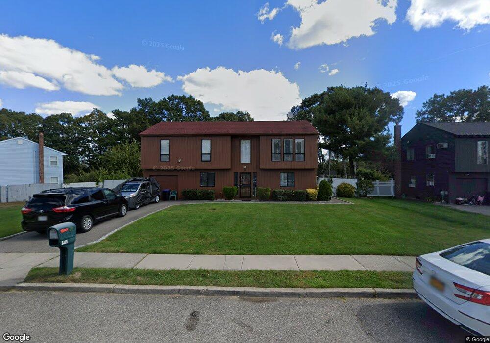 18 Nagle Ln, Central Islip, NY 11722 - photo 1