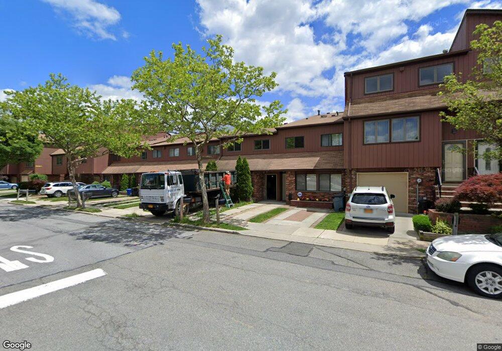 15 Gateway Dr unit 166, Staten Island, NY 10304 - photo 1