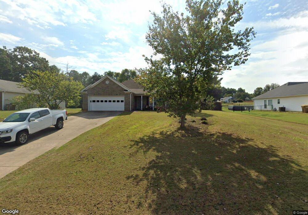 805 Lazy Ln unit 22, Winder, GA 30680 - photo 1