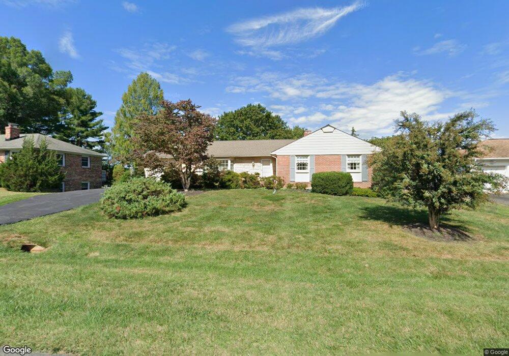 19512 Olney Mill Rd, Olney, MD 20832 - photo 1