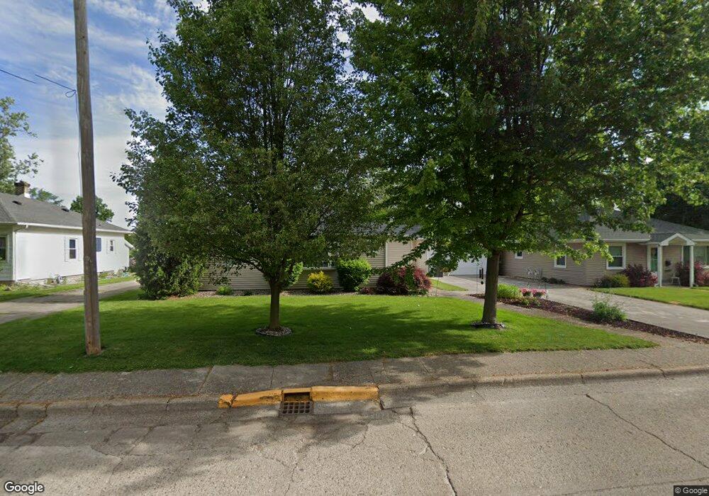 458 W Van Buren St, Nappanee, IN 46550 - photo 1