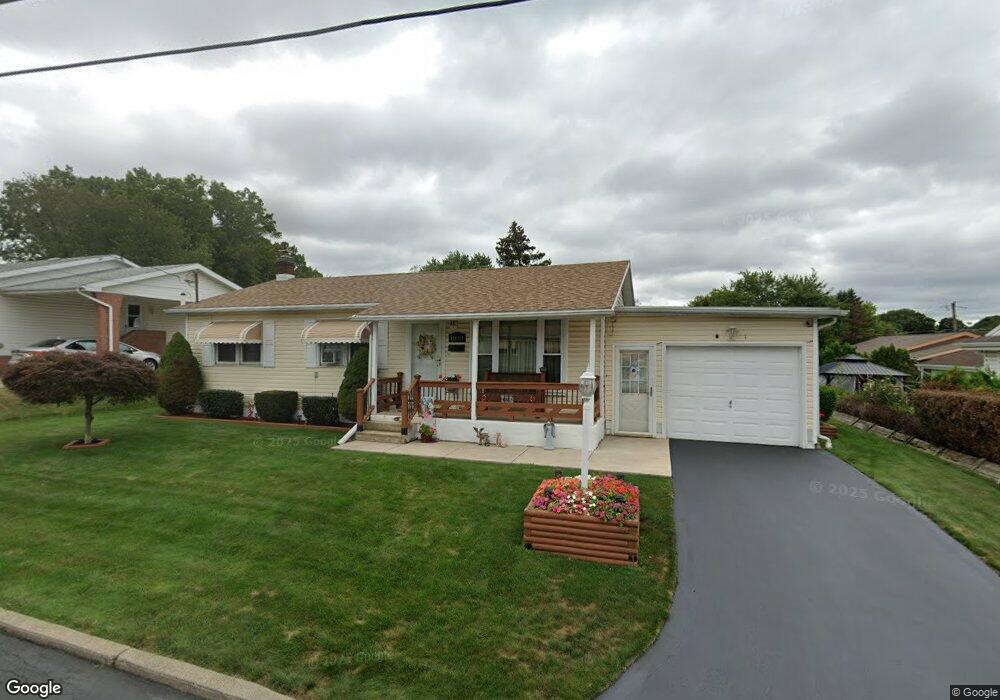 1008 Carson St, Hazleton, PA 18201 - photo 1