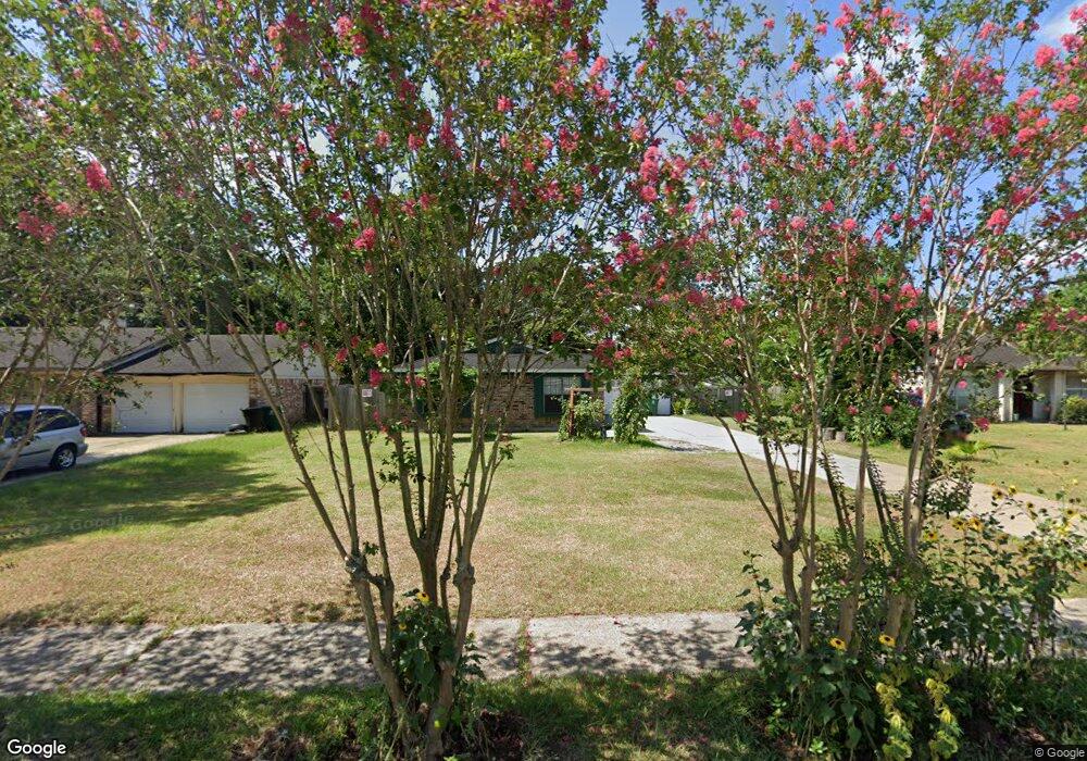 1015 W Bertrand St, Houston, TX 77088 - photo 1