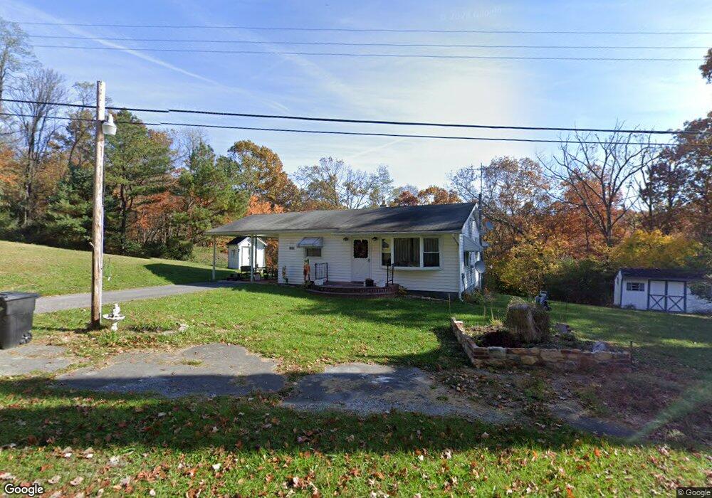 13459 Millstone Cir, Hancock, MD 21750 - photo 1